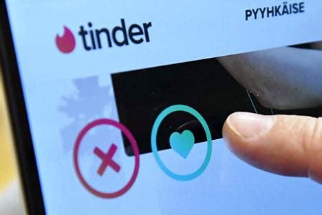 Tinder alkaa seurata käyttäjiensä sijaintia